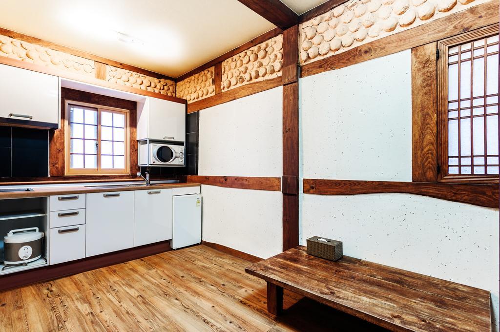 Kasan Tobang Hostel Seogwipo Exterior photo